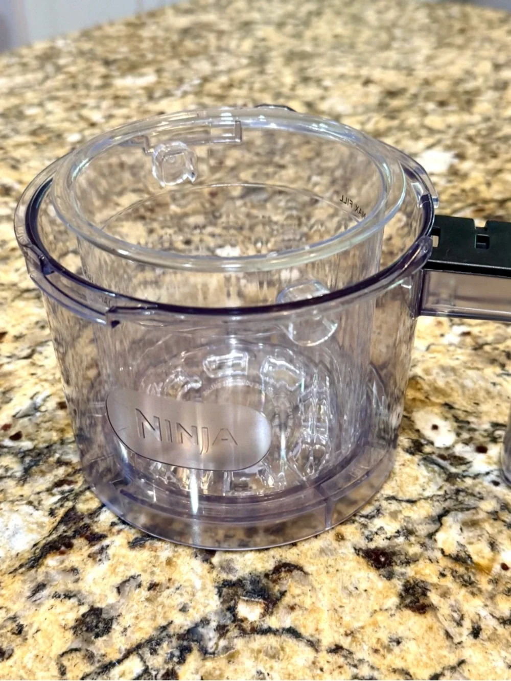 NINJA CREAMI - 4 deluxe pints with lids (NIB)